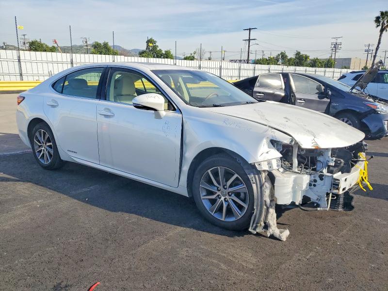 Photo 4 from auction – 2016 LEXUS ES with VIN JTHBW1GG0G2127795
