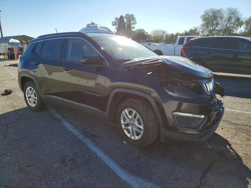 Photo 4 from auction – 2019 JEEP COMPASS with VIN 3C4NJCAB7KT743703