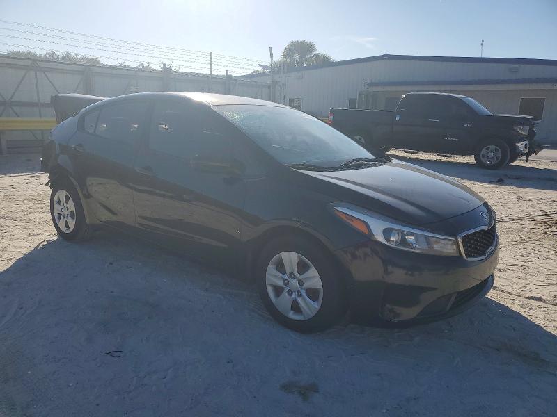 Photo 4 from auction – 2017 KIA FORTE LX with VIN 3KPFL4A78HE023727