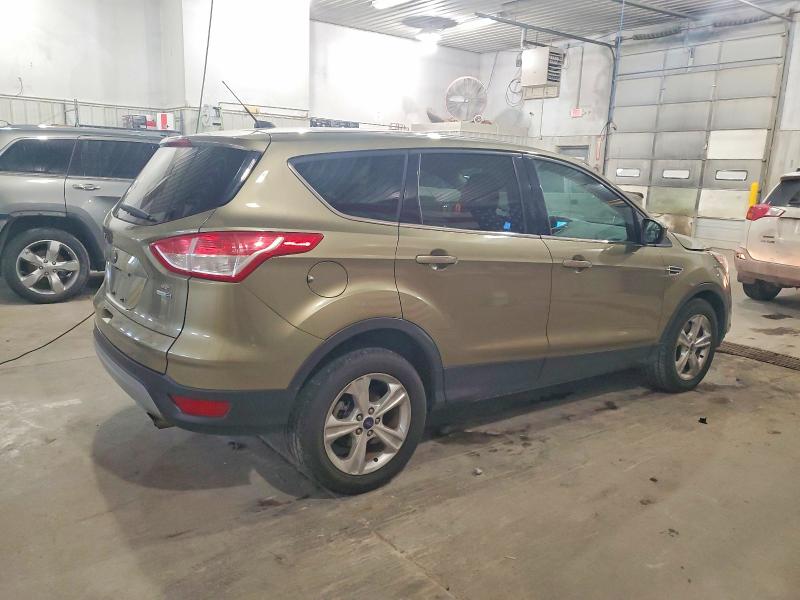 Photo 3 from auction – 2014 FORD ESCAPE SE with VIN 1FMCU9G97EUA47354