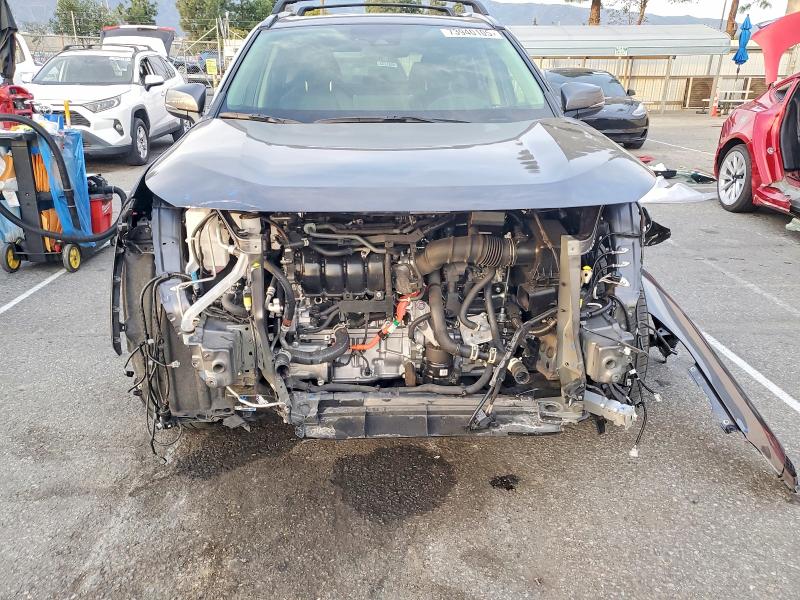 Photo 5 from auction – 2025 TOYOTA RAV4 with VIN JTMB6RFV5SJ079774