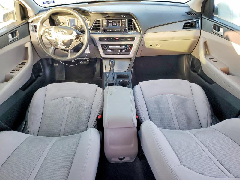 Photo 8 from auction – 2017 HYUNDAI SONATA SE with VIN 5NPE24AF2HH476047