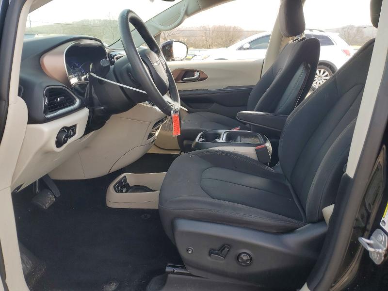 Photo 7 from auction – 2018 CHRYSLER PACIFICA with VIN 2C4RC1FG2JR117045