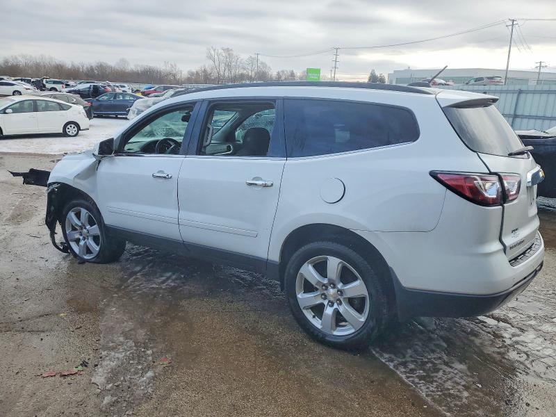 Photo 2 from auction – 2017 CHEVROLET TRAVERSE L with VIN 1GNKRGKD1HJ244146