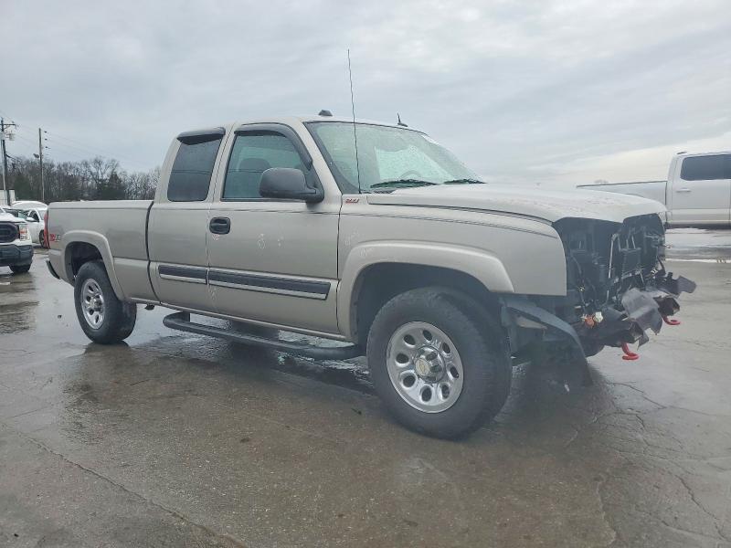صورة رقم 4 من المزاد - 2004 CHEVROLET SILVERADO مع VIN 1GCEK19T34E248447