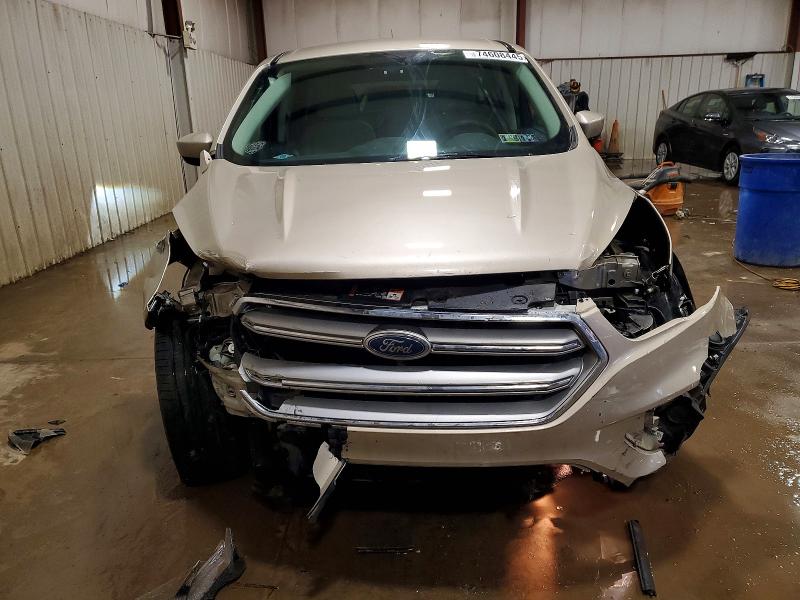 Photo 5 from auction – 2017 FORD ESCAPE with VIN 1FMCU9GD2HUC71463
