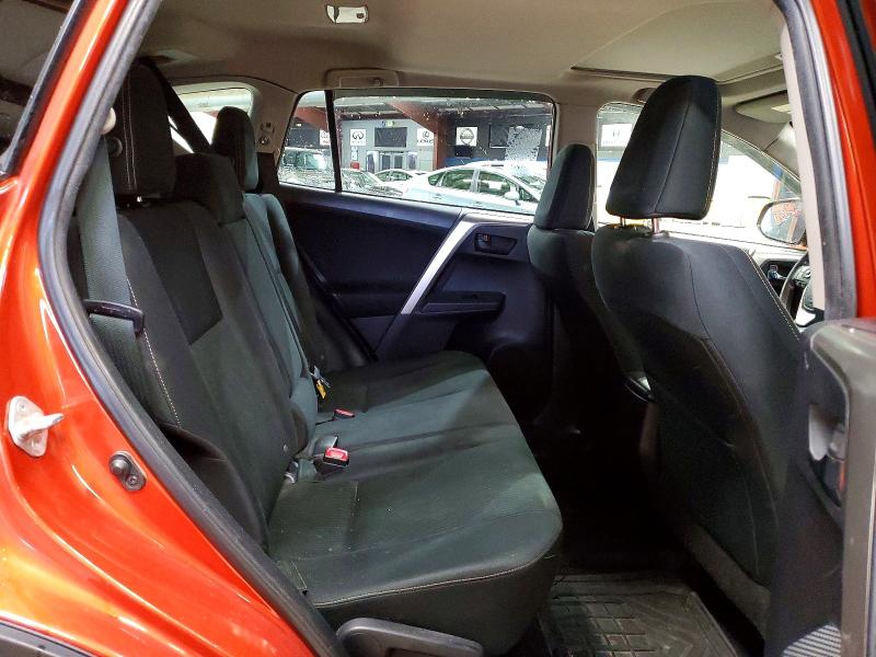 Photo 11 from auction – 2015 TOYOTA RAV4 XLE with VIN JTMRFREVXFD162072