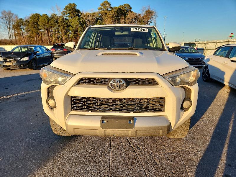 Photo 5 from auction – 2016 TOYOTA 4RUNNER SR with VIN JTEBU5JRXG5316490