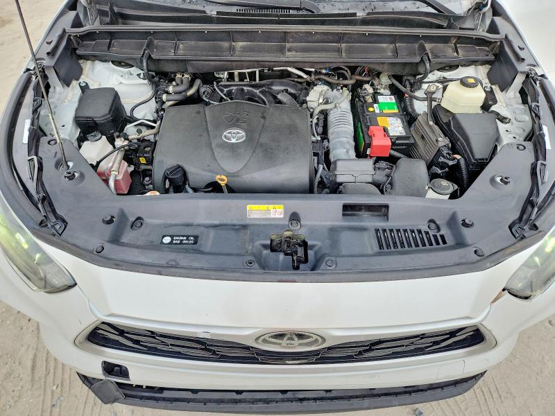 Photo 12 from auction – 2022 TOYOTA HIGHLANDER with VIN 5TDZZRAH7NS542187