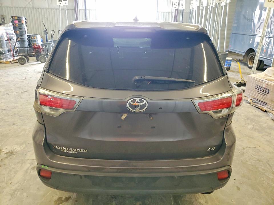 Photo 6 from auction – 2016 TOYOTA HIGHLANDER with VIN 5TDZKRFH7GS132697