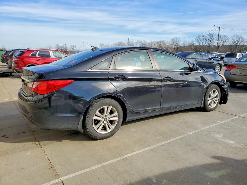 Photo 3 from auction – 2011 HYUNDAI SONATA with VIN 5NPEB4AC8BH123809