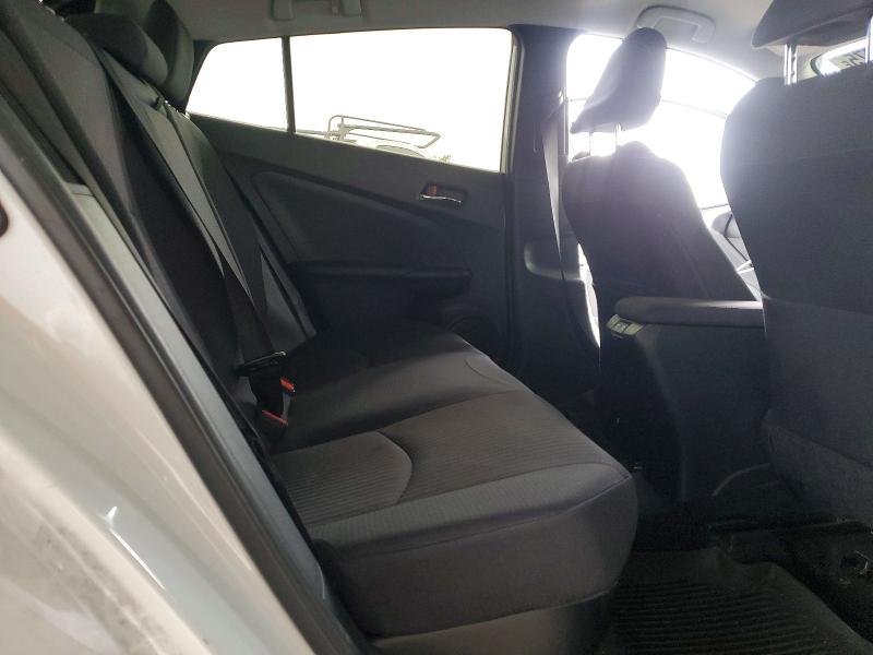 Photo 10 from auction – 2021 TOYOTA PRIUS PRIM with VIN JTDKAMFP0M3174608