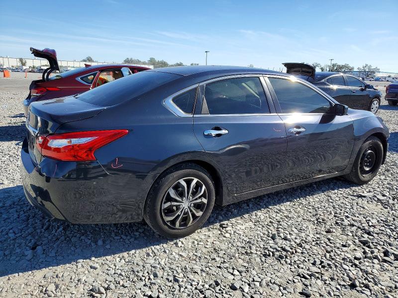 Photo 3 from auction – 2016 NISSAN ALTIMA 2.5 with VIN 1N4AL3AP2GC231764