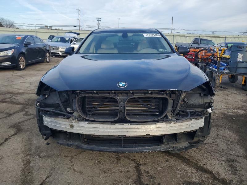 Photo 5 from auction – 2011 BMW 750 with VIN WBAKC8C59BC433367