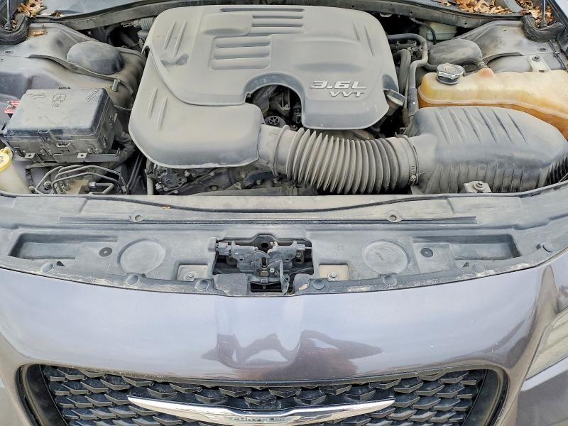 Photo 11 from auction – 2015 CHRYSLER 300 S with VIN 2C3CCABG8FH756270