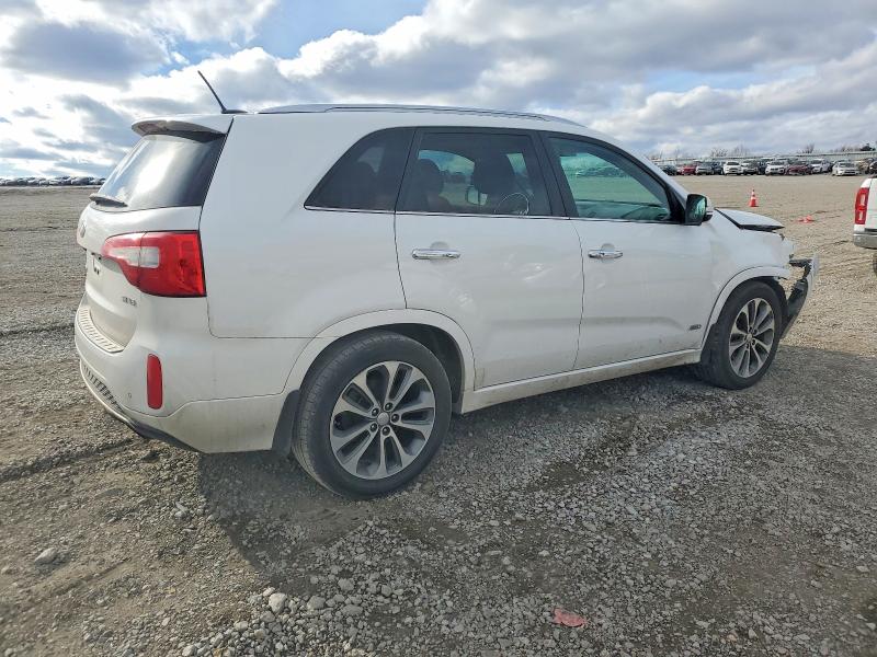 Photo 3 from auction – 2015 KIA SORENTO SX with VIN 5XYKWDA71FG568416