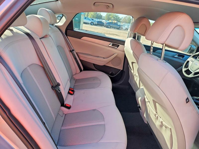 Photo 10 from auction – 2017 HYUNDAI SONATA SE with VIN 5NPE24AF6HH523189