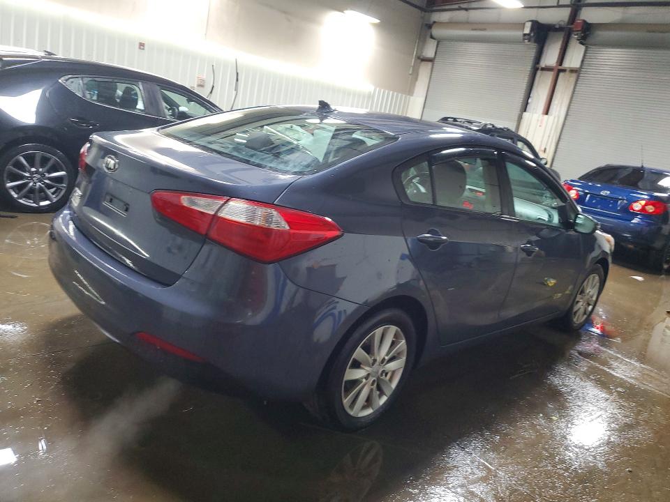 Photo 3 from auction – 2014 KIA FORTE with VIN KNAFX4A69E5222673