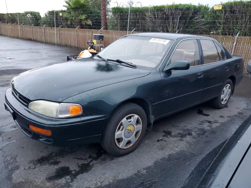 TOYOTA CAMRY LE 1995 with VIN JT2GK12E1S0124877 - Photo from auction