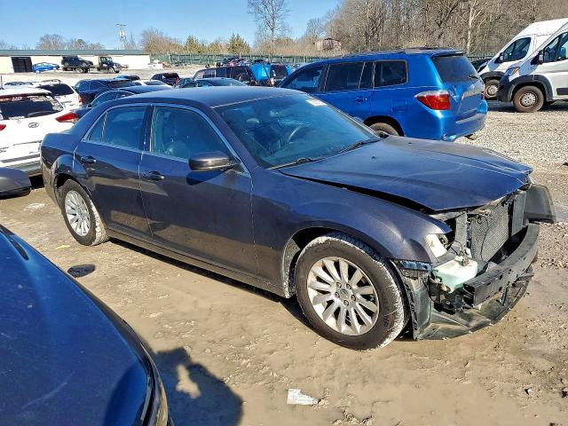 Photo 4 from auction – 2013 CHRYSLER 300 with VIN 2C3CCAAG3DH572675