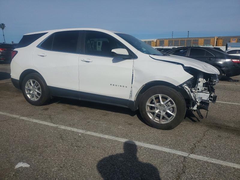 Photo 4 from auction – 2022 CHEVROLET EQUINOX with VIN 3GNAXKEV2NL261566