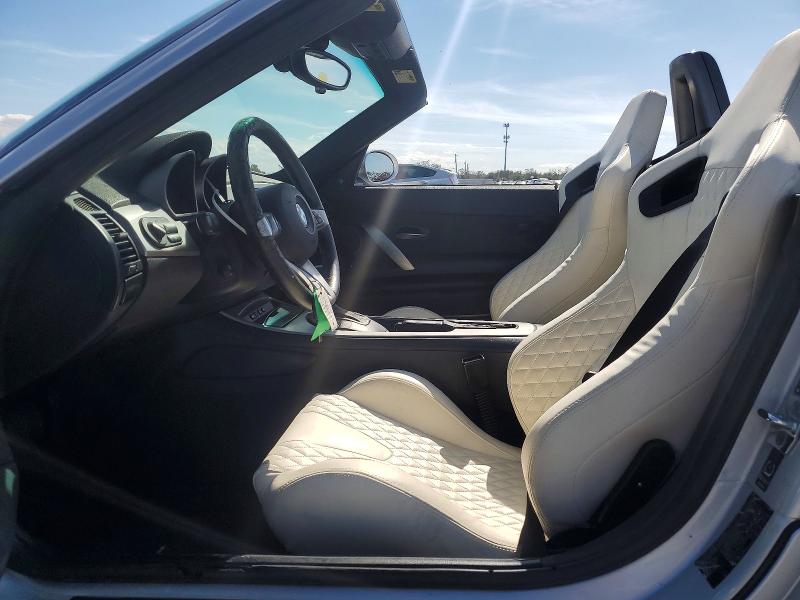 Photo 7 from auction – 2005 BMW Z4 2.5 with VIN 4USBT33575LS56659