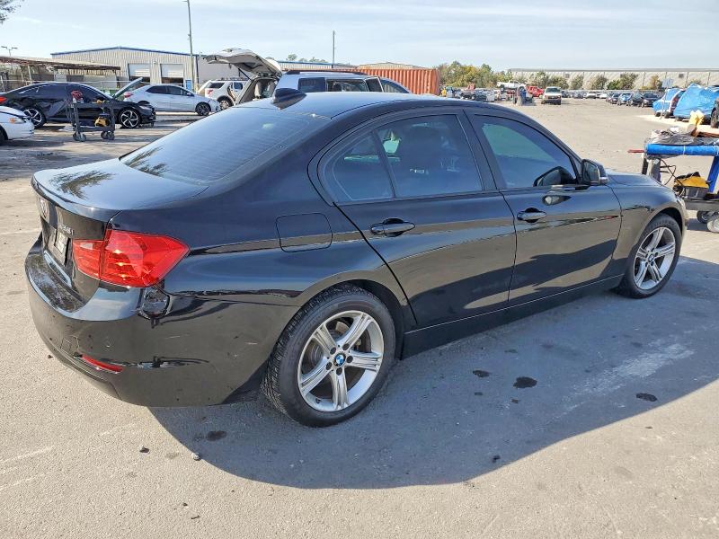 Photo 3 from auction – 2014 BMW 328 with VIN WBA3A5C53EJ465515