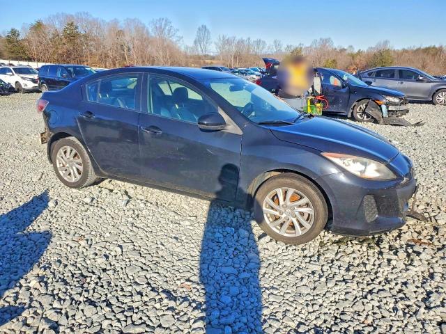 Photo 4 from auction – 2012 MAZDA 3 with VIN JM1BL1W72C1515462