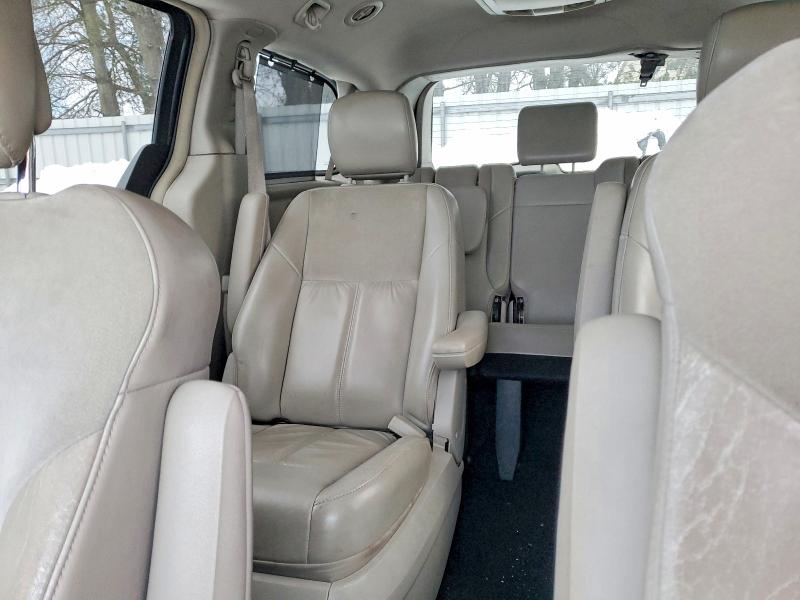 Photo 10 from auction – 2011 CHRYSLER TOWN & COU with VIN 2A4RR6DG5BR759494