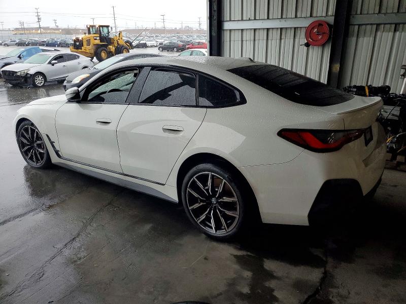 Photo 2 from auction – 2022 BMW 430I with VIN WBA63AV08NFM01555