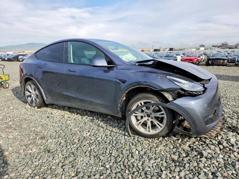 Photo 4 from auction – 2021 TESLA MODEL Y with VIN 5YJYGDEE2MF093475