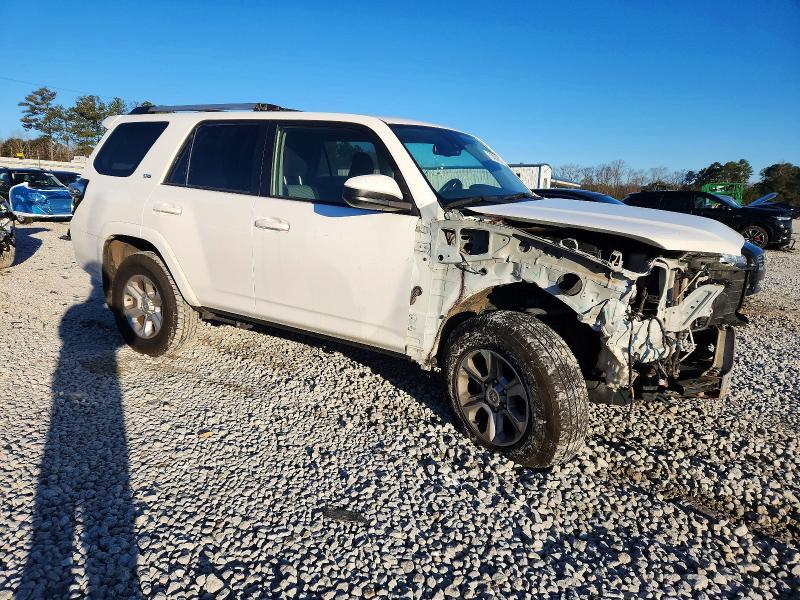 Photo 4 from auction – 2022 TOYOTA 4RUNNER SR with VIN JTEMU5JR1N6060093