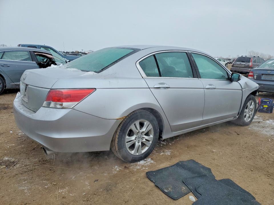 Photo 3 from auction – 2010 HONDA ACCORD LXP with VIN 1HGCP2F41AA159184