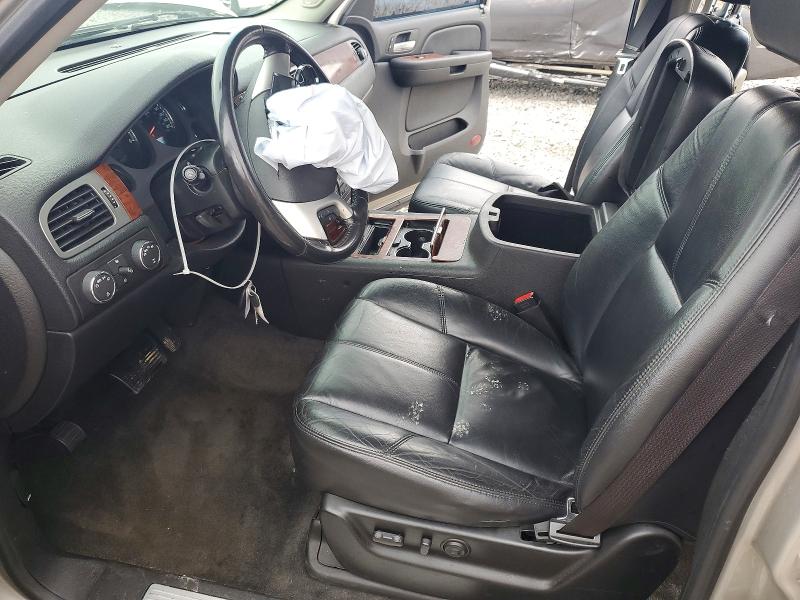 Photo 7 from auction – 2008 CHEVROLET SUBURBAN with VIN 3GNFK16368G178182
