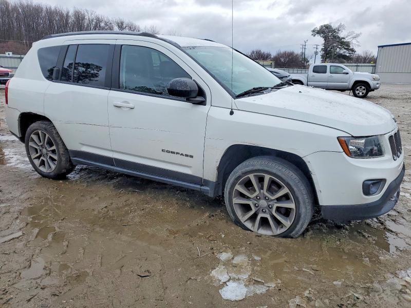 Photo 4 from auction – 2019 JEEP COMPASS SP with VIN 1C4NJDBB0HD168136