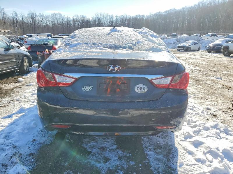 Photo 6 from auction – 2011 HYUNDAI SONATA SE with VIN 5NPEC4AC2BH290230