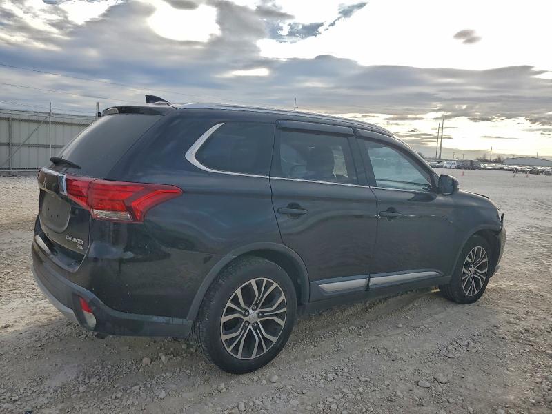 Photo 3 from auction – 2017 MITSUBISHI OUTLANDER with VIN JA4AD3A35HZ068234