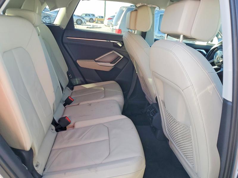 Photo 11 from auction – 2021 AUDI Q3 with VIN WA1DECF39M1041601