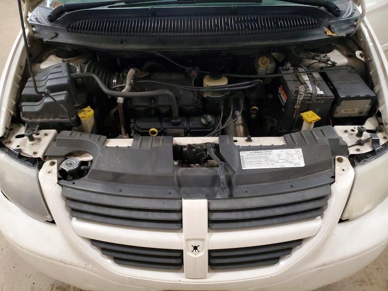 Photo 12 from auction – 2006 CHRYSLER TOWN & COU with VIN 1A4GP44R16B753120