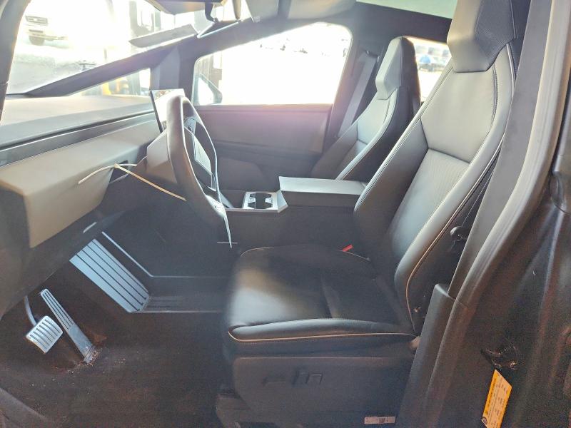 Photo 7 from auction – 2025 TESLA CYBERTRUCK with VIN 7G2CEHED9SA075321