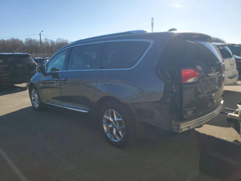 Photo 2 from auction – 2017 CHRYSLER PACIFICA with VIN 2C4RC1GG5HR730673