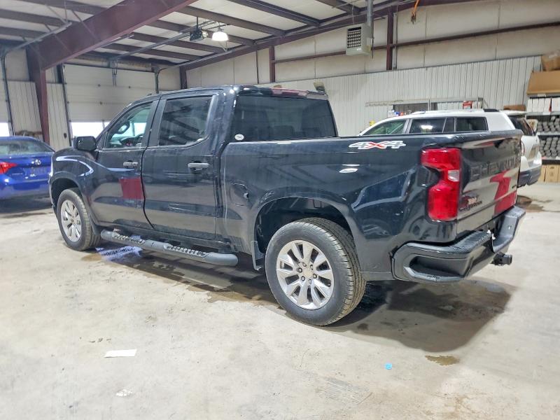 Photo 2 from auction – 2021 CHEVROLET SILVERADO with VIN 3GCPYBEK9MG430284