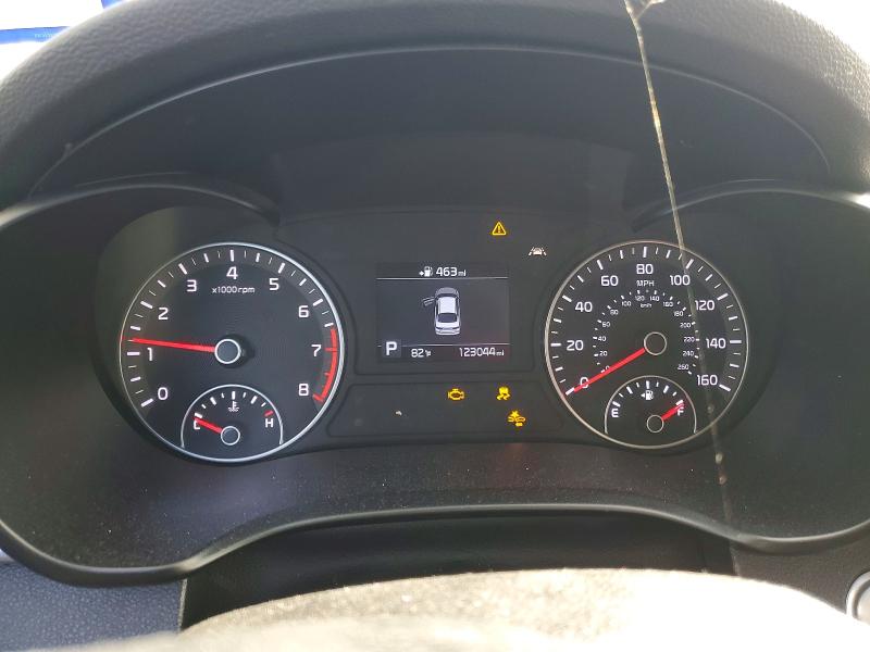 Photo 9 from auction – 2019 KIA OPTIMA LX with VIN 5XXGT4L33KG333197