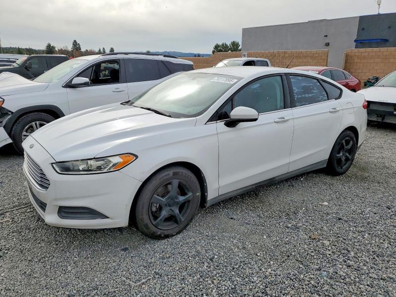 FORD FUSION S 2013 with VIN 3FA6P0G76DR120664 - Photo from auction
