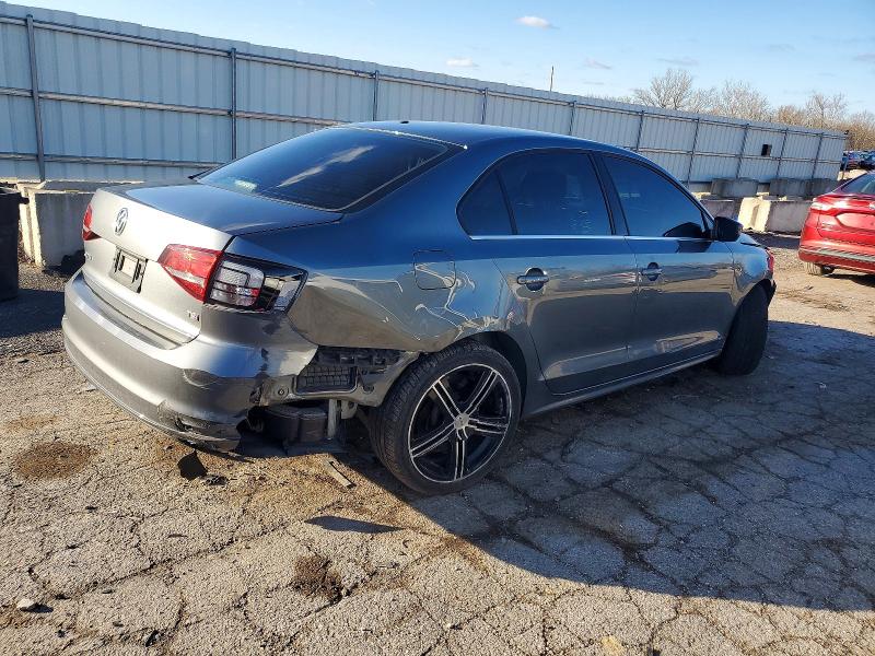 Photo 3 from auction – 2017 VOLKSWAGEN JETTA S with VIN 3VW2B7AJ0HM252985