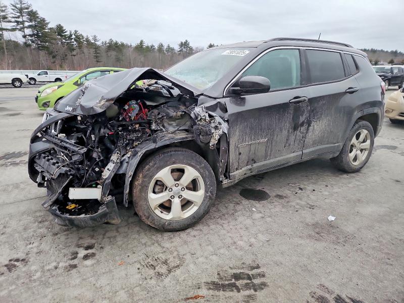 JEEP COMPASS LA 2018 with VIN 3C4NJDBBXJT321198 - Photo from auction