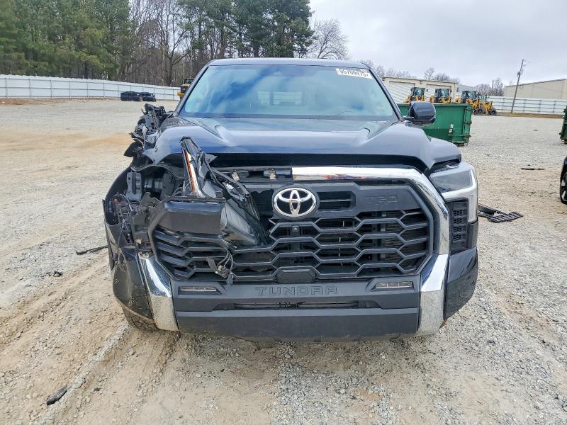 Photo 5 from auction – 2022 TOYOTA TUNDRA with VIN 5TFLA5DA9NX033376