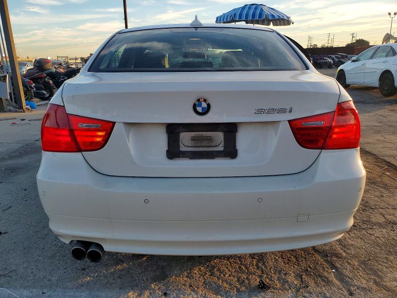 Photo 6 from auction – 2009 BMW 328 I with VIN WBAPH73549A174438