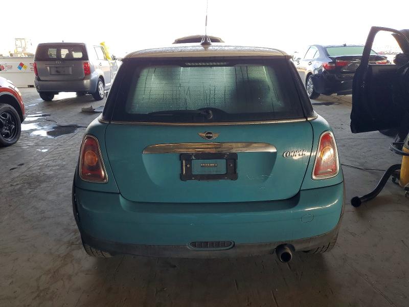 Photo 6 from auction – 2010 MINI COOPER with VIN WMWMF3C50ATU76903