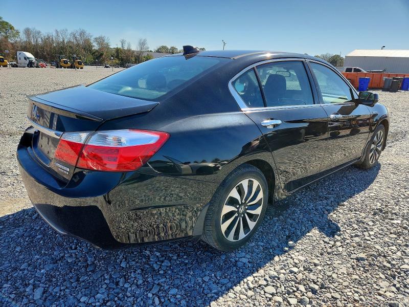 Photo 3 from auction – 2015 HONDA ACCORD with VIN 1HGCR6F77FA011091